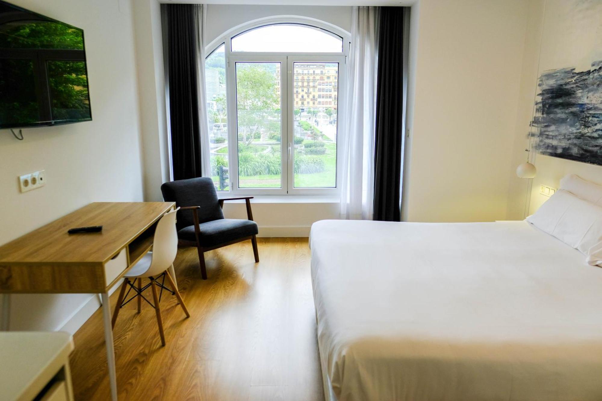 Boulevart Donostia 圣塞瓦斯蒂安 外观 照片